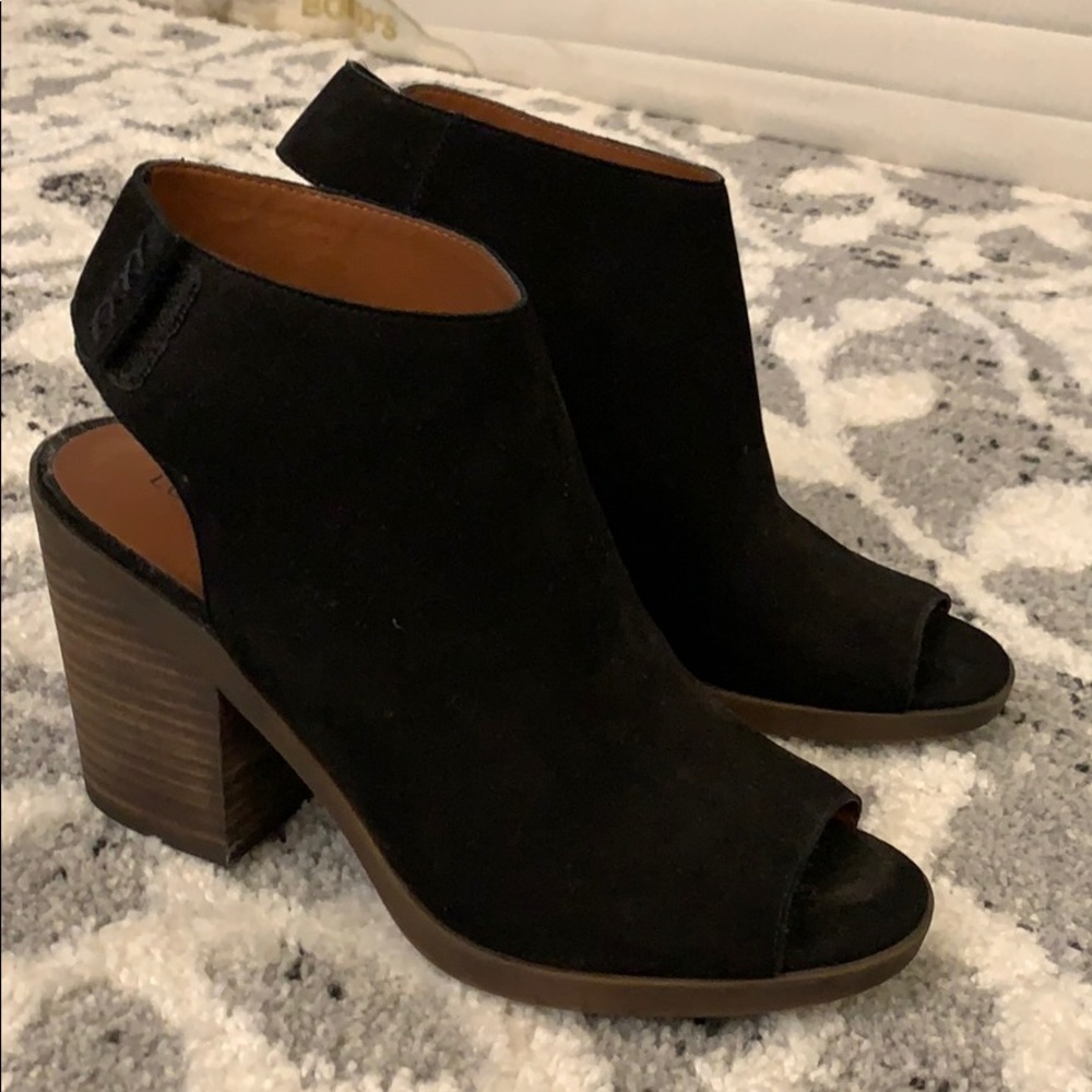 Lucky Brand Wedge Sandals